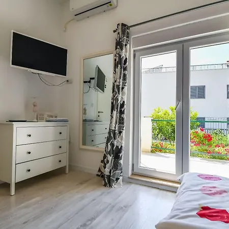 Tomo - 3km From Split Airport * Kastela